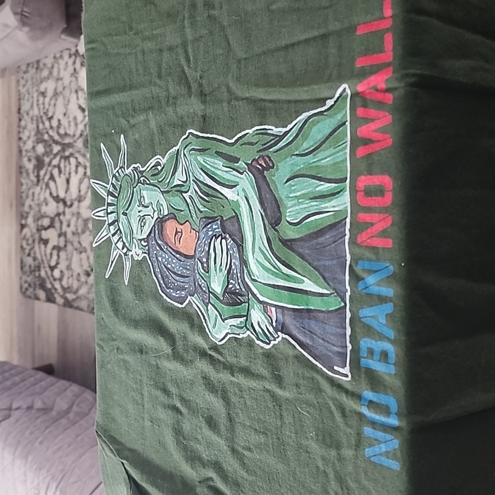 Graphic t shirt